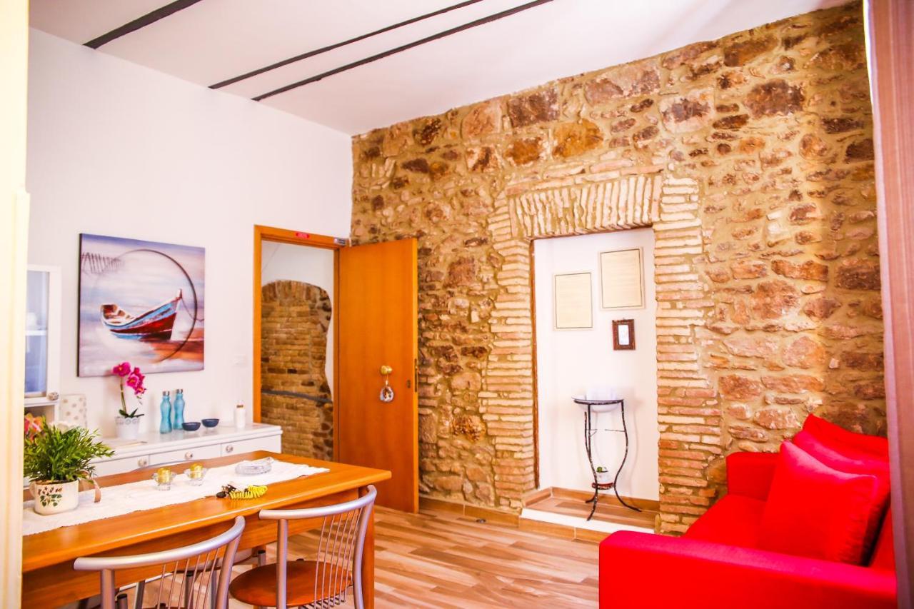 B&B La Dimora Di Tommaso Apartment - Dimora Storica Bike Friendly 奥托纳 外观 照片