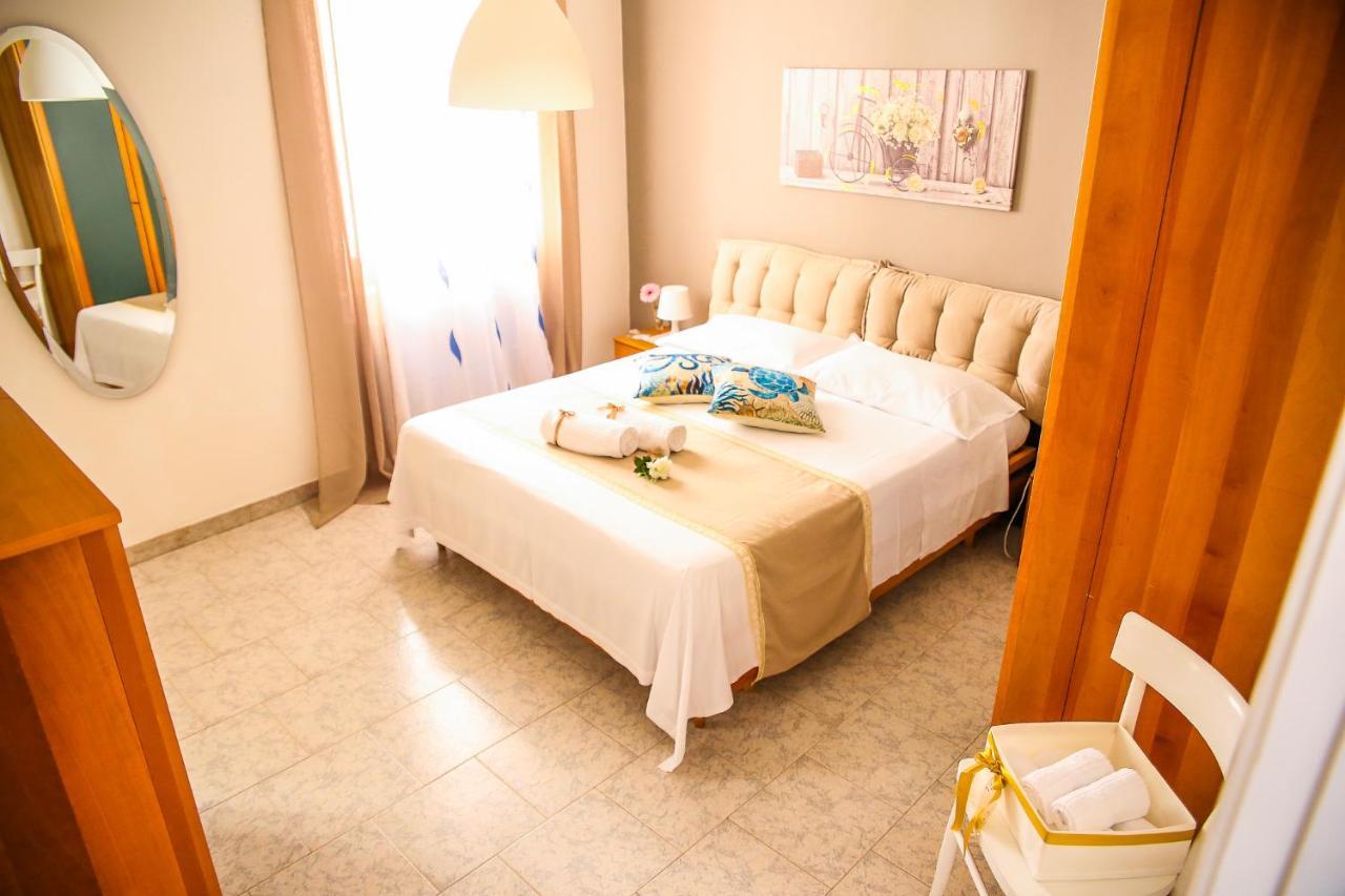 B&B La Dimora Di Tommaso Apartment - Dimora Storica Bike Friendly 奥托纳 外观 照片