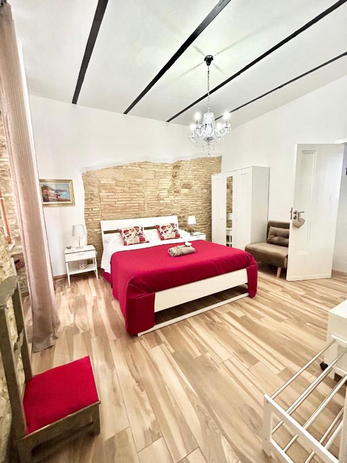 B&B La Dimora Di Tommaso Apartment - Dimora Storica Bike Friendly 奥托纳 外观 照片